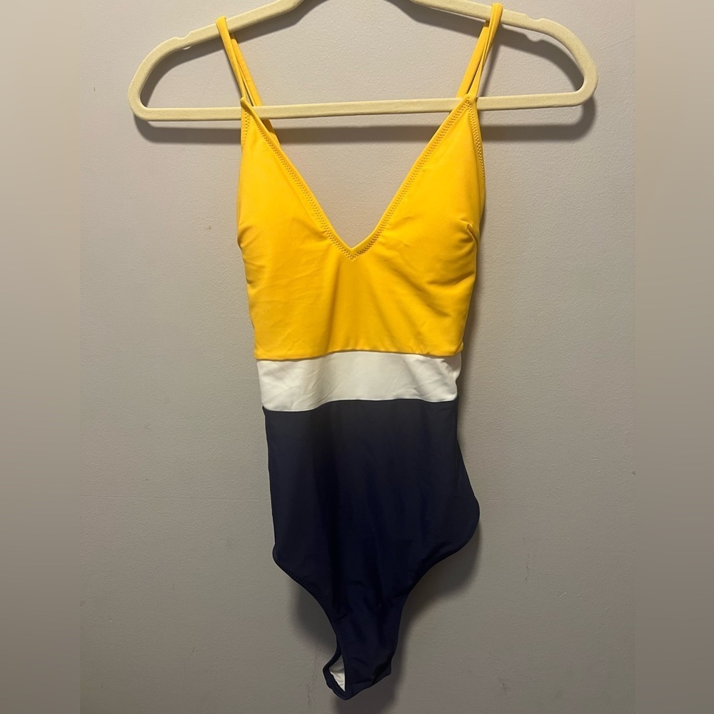 Cupshe Color Block One Piece Bathing Suit Women’s Medium NWT